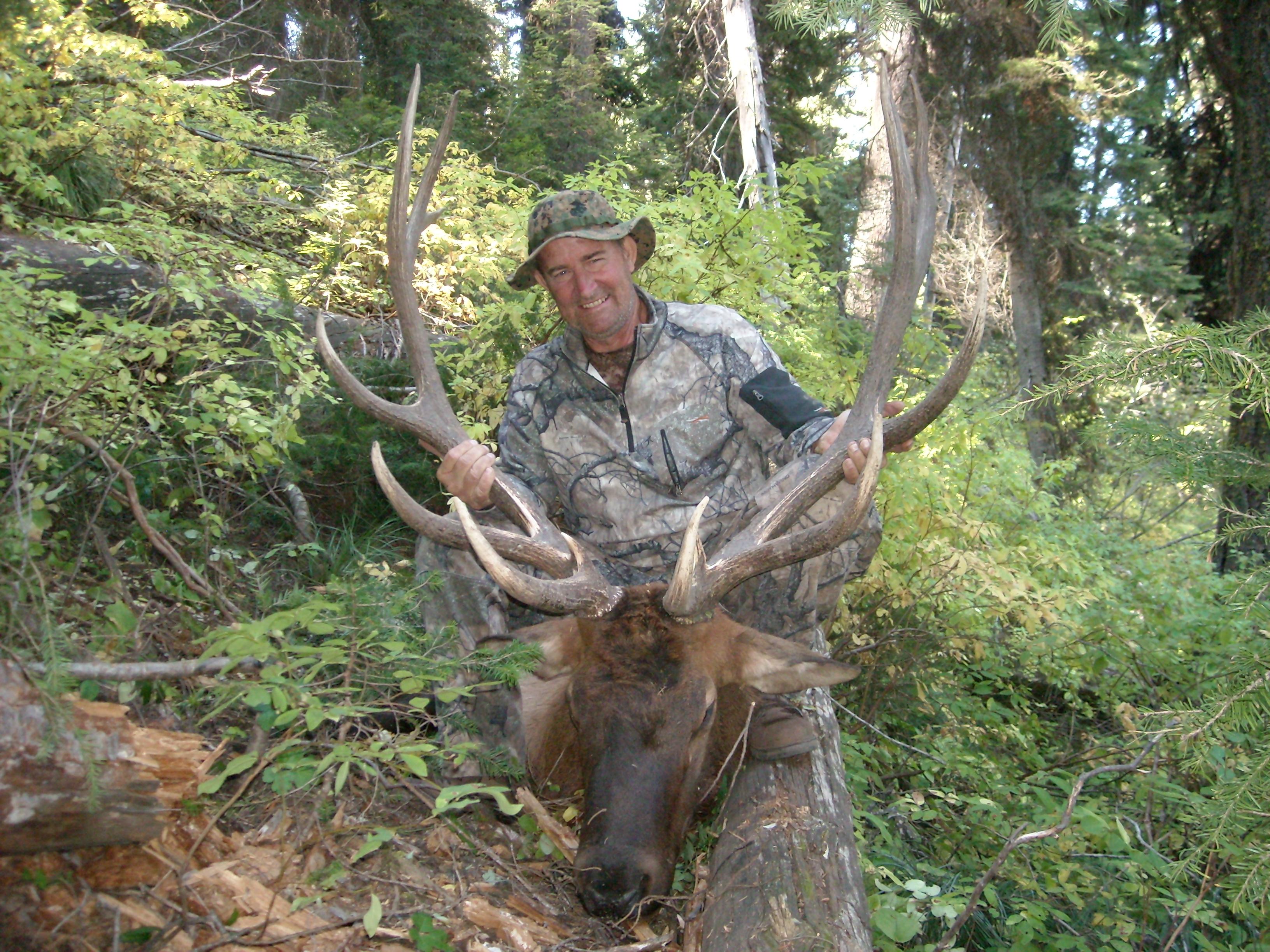 5-day Idaho Elk Hunt for One Hunter with Former NFL All-Pro Rulon